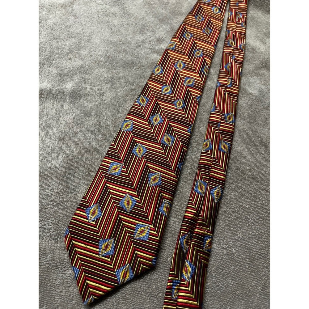 VTG Robert Talbott Silk Tie Deadstock Geometric Chevron Art Deco USA Shiny - Picture 7 of 7